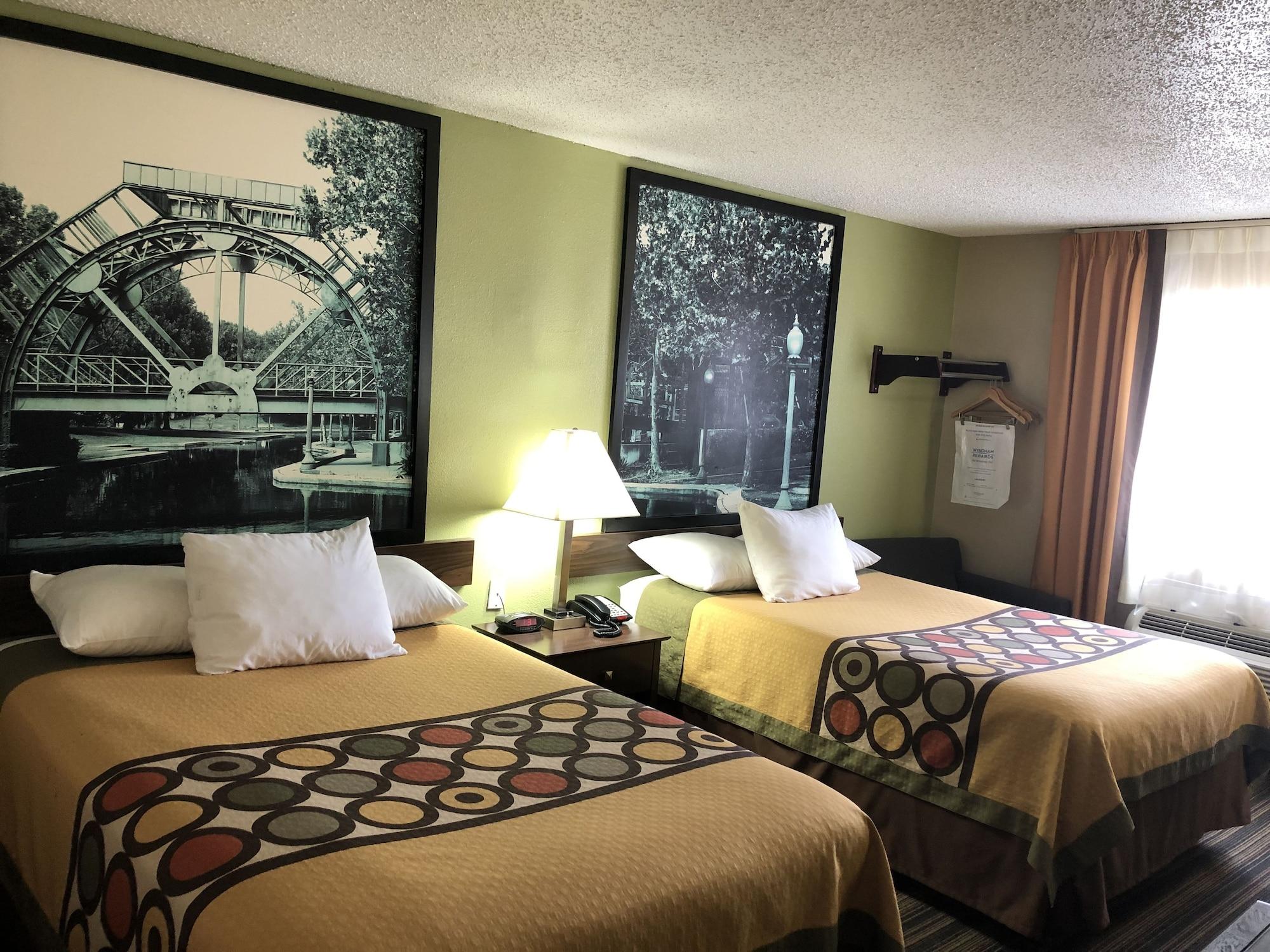 Super 8 By Wyndham Natchitoches Μοτέλ Εξωτερικό φωτογραφία